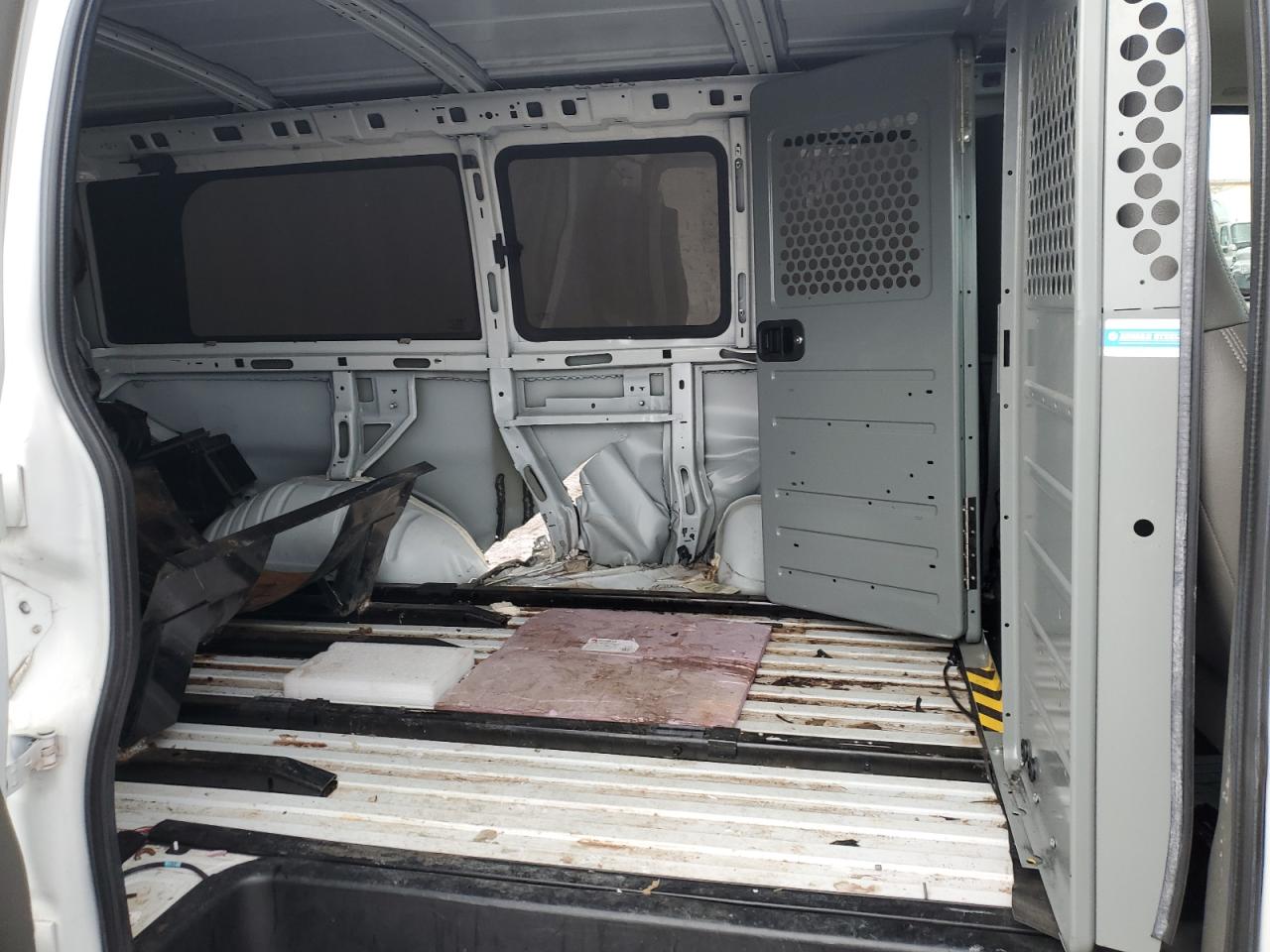 2020 Chevrolet Express VIN 1GAWGEFG4L1164575 Copart auction photo, rear end / side damage thumbnail 11