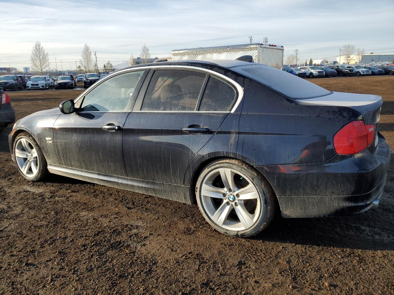 2009 BMW 3er VIN WBAPL33519A406209 Copart auction photo, hail / minor dent/scratches damage thumbnail 2
