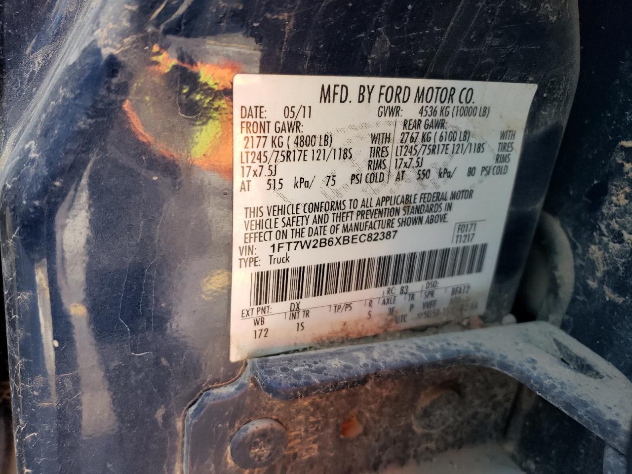 2011 Ford F250 VIN 1FT7W2B6XBEC82387 Copart auction photo, side / rear end damage thumbnail 13