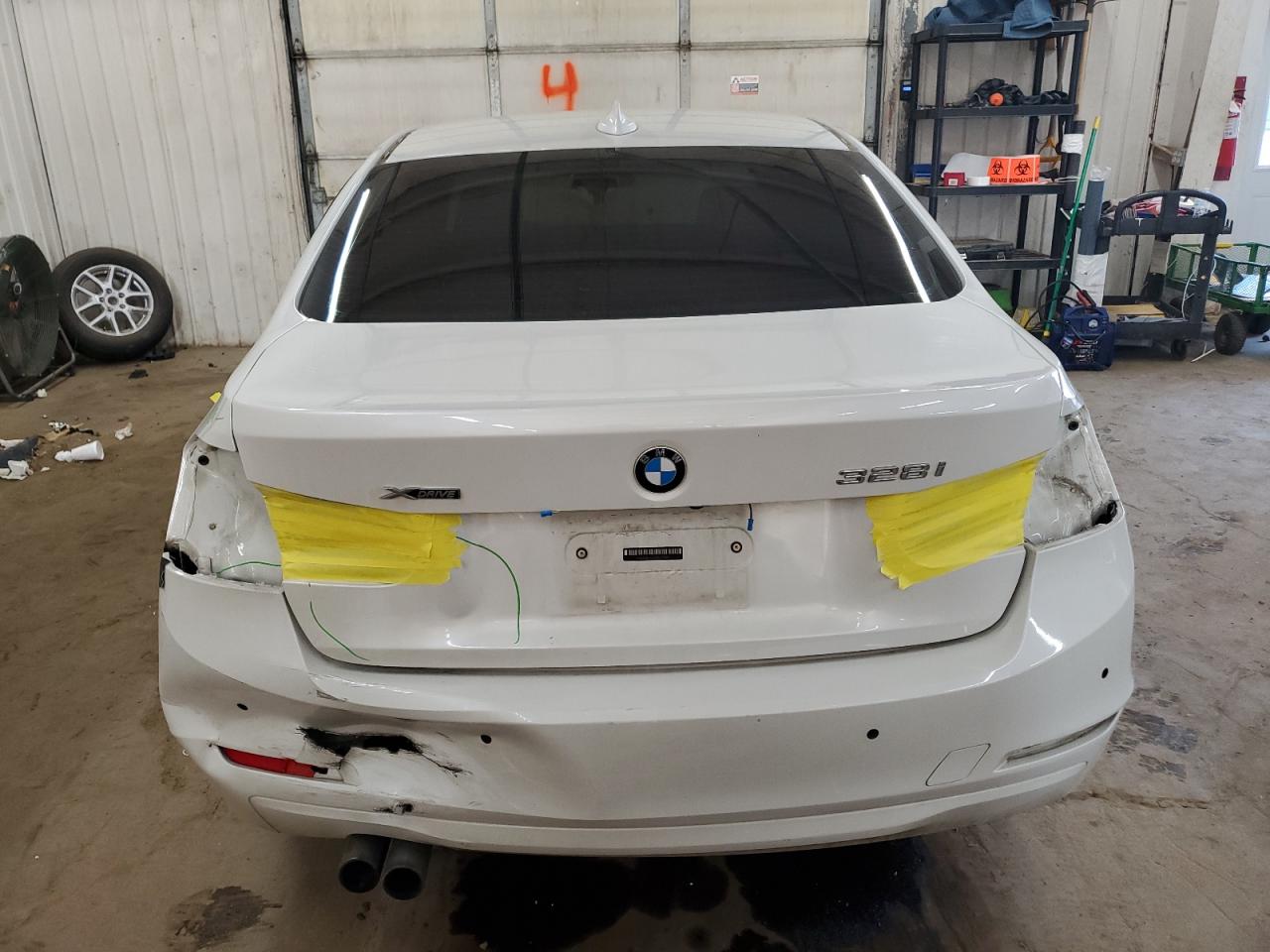 2015 BMW 3er VIN WBA3B5G57FNS17639 Copart auction photo, rear end damage thumbnail 6