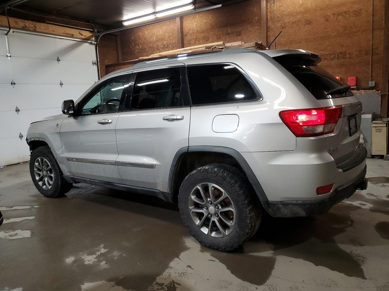 2012 Jeep Grand Cherokee VIN 1C4RJFAG2CC156904 Copart auction photo, front end / side damage thumbnail 2