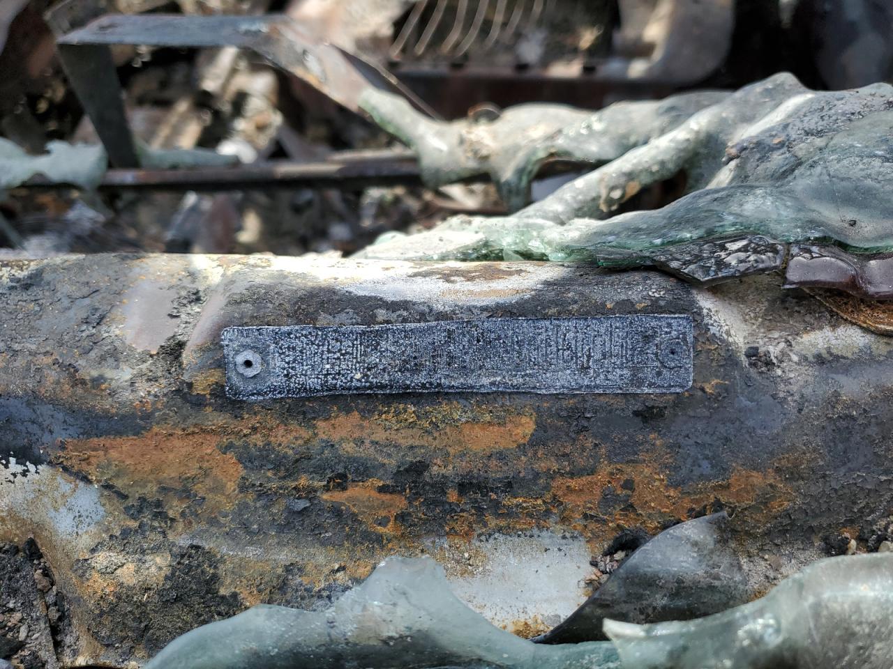 2001 Chevrolet Silverado VIN 1GCHK23101F158124 Copart auction photo, burn damage thumbnail 13