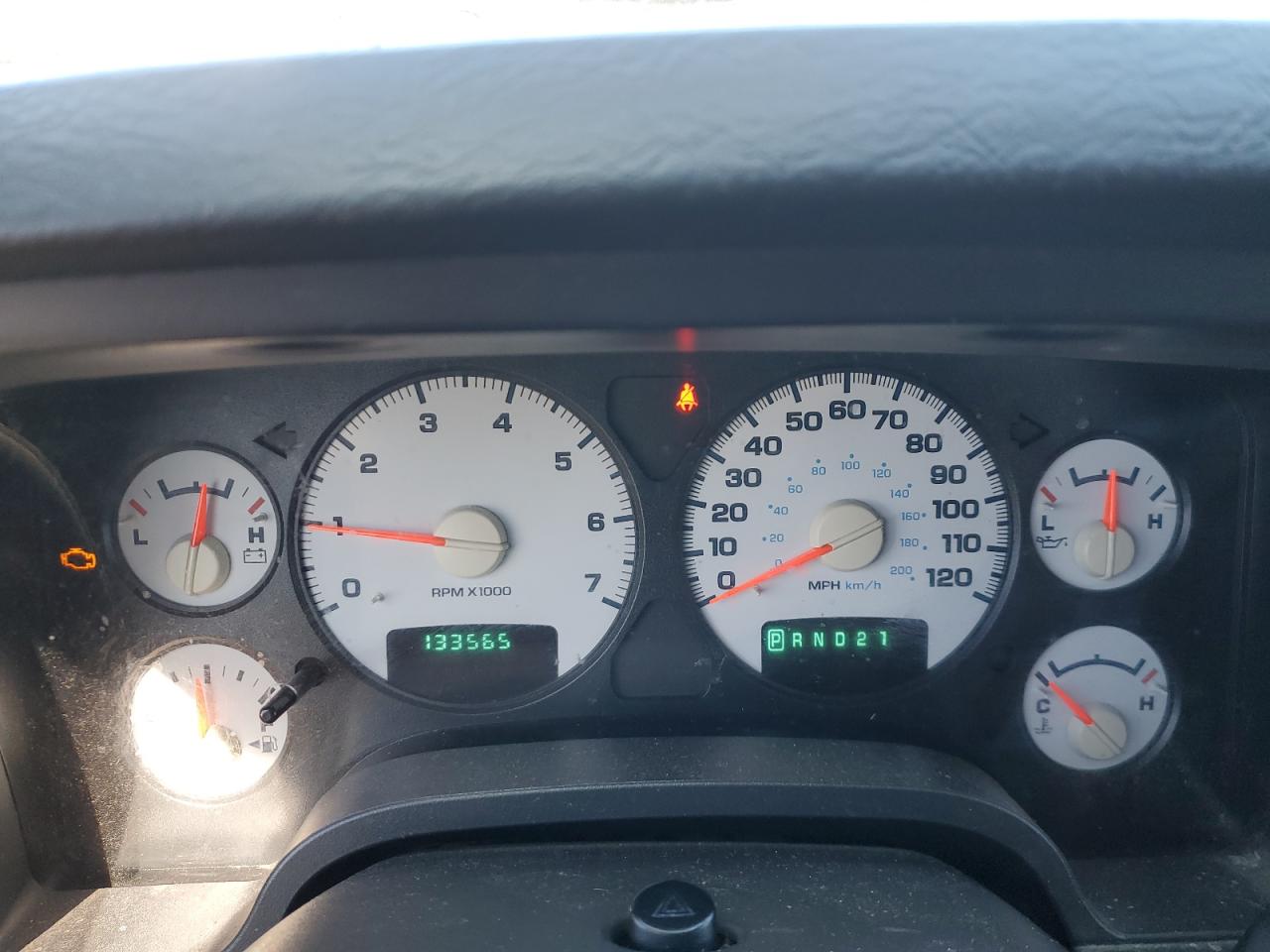2004 Dodge RAM VIN 1D7HU18D44J185261 Copart auction photo, front end / rear end damage thumbnail 9