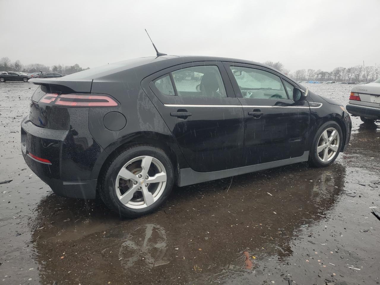 2011 Chevrolet Volt VIN 1G1RC6E41BU100772 Copart auction photo, front end / minor dent/scratches damage thumbnail 3