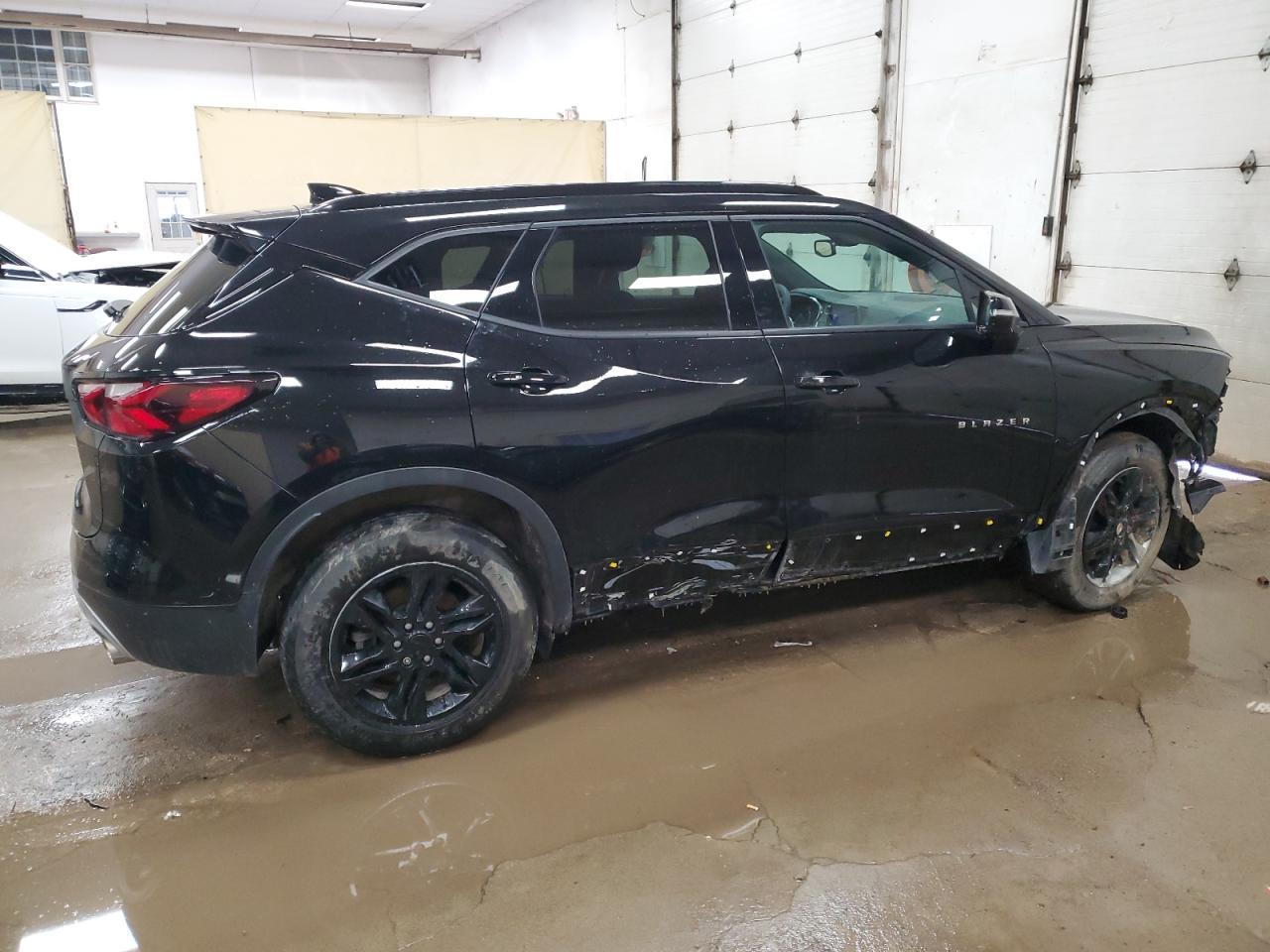 2021 Chevrolet Blazer VIN 3GNKBHRS1MS558225 Copart auction photo, front end / side damage thumbnail 3