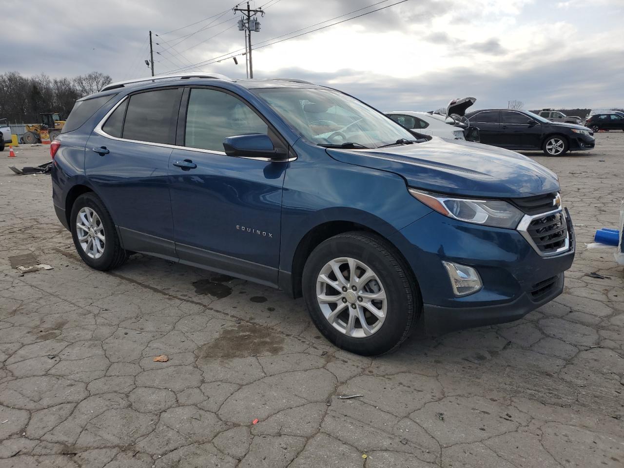2020 Chevrolet Equinox VIN 3GNAXUEV6LL223055 Copart auction photo, front end damage thumbnail 4