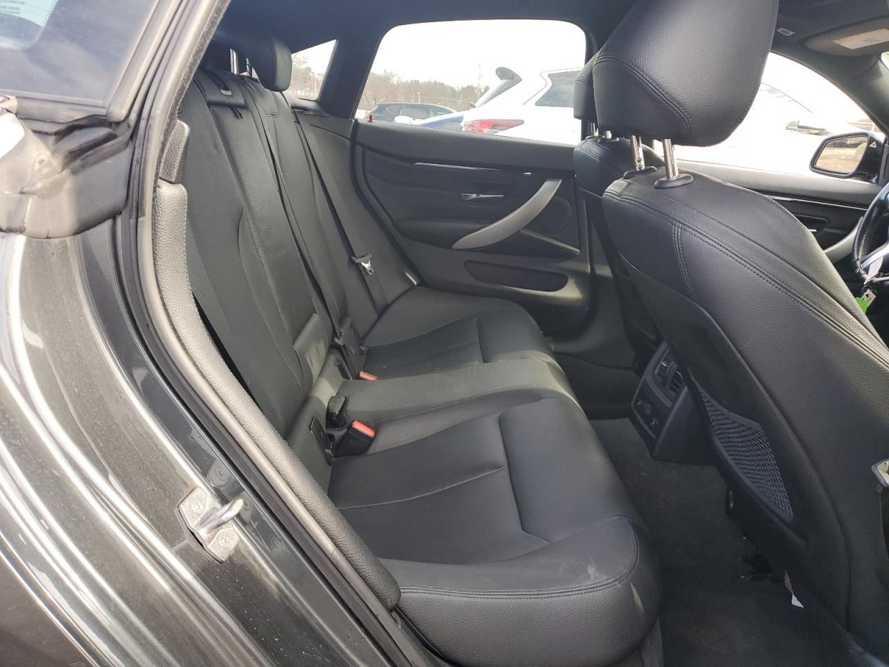 2015 BMW 4er VIN WBA4A7C59FD414133 Copart auction photo, minor dent/scratches damage thumbnail 10