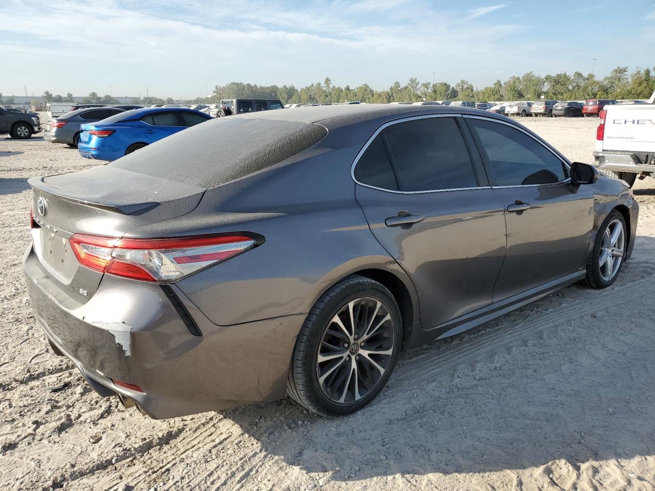 2018 Toyota Camry VIN 4T1B11HKXJU580266 Copart auction photo, water/flood / front end damage thumbnail 3