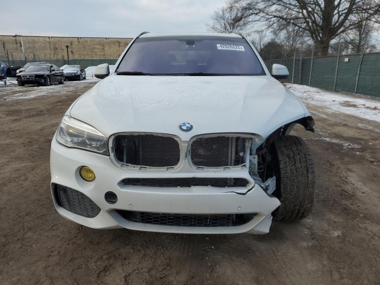 2016 BMW X5 VIN 5UXKR2C53G0U17042 Copart auction photo, front end / minor dent/scratches damage thumbnail 5