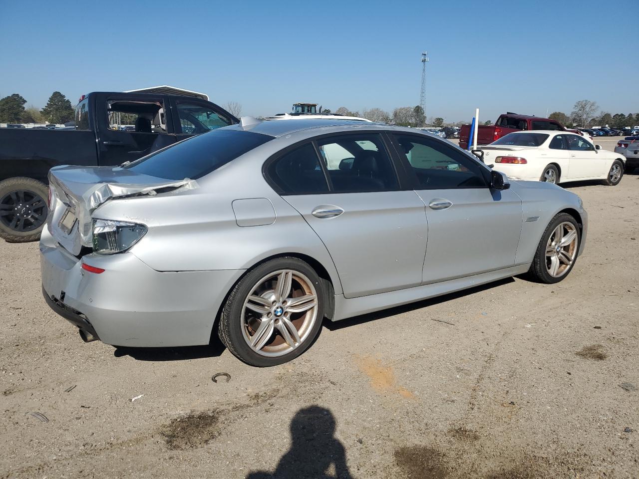2014 BMW 5er VIN WBA5B3C50ED538414 Copart auction photo, rear end damage thumbnail 3