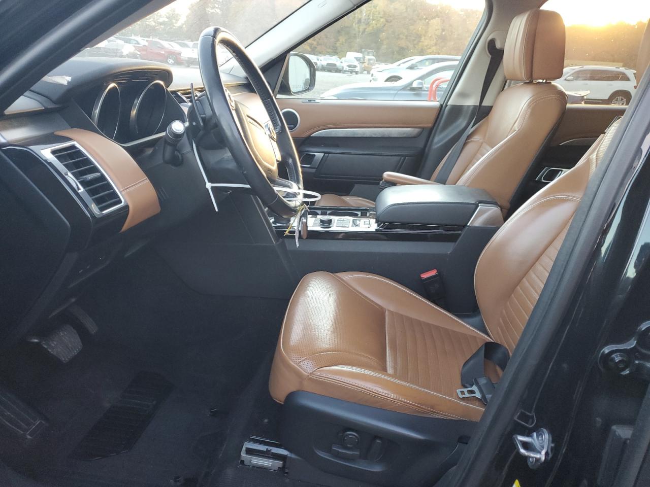 2017 Land Rover Discovery VIN SALRTBBV5HA020469 Copart auction photo, side / front end damage thumbnail 7