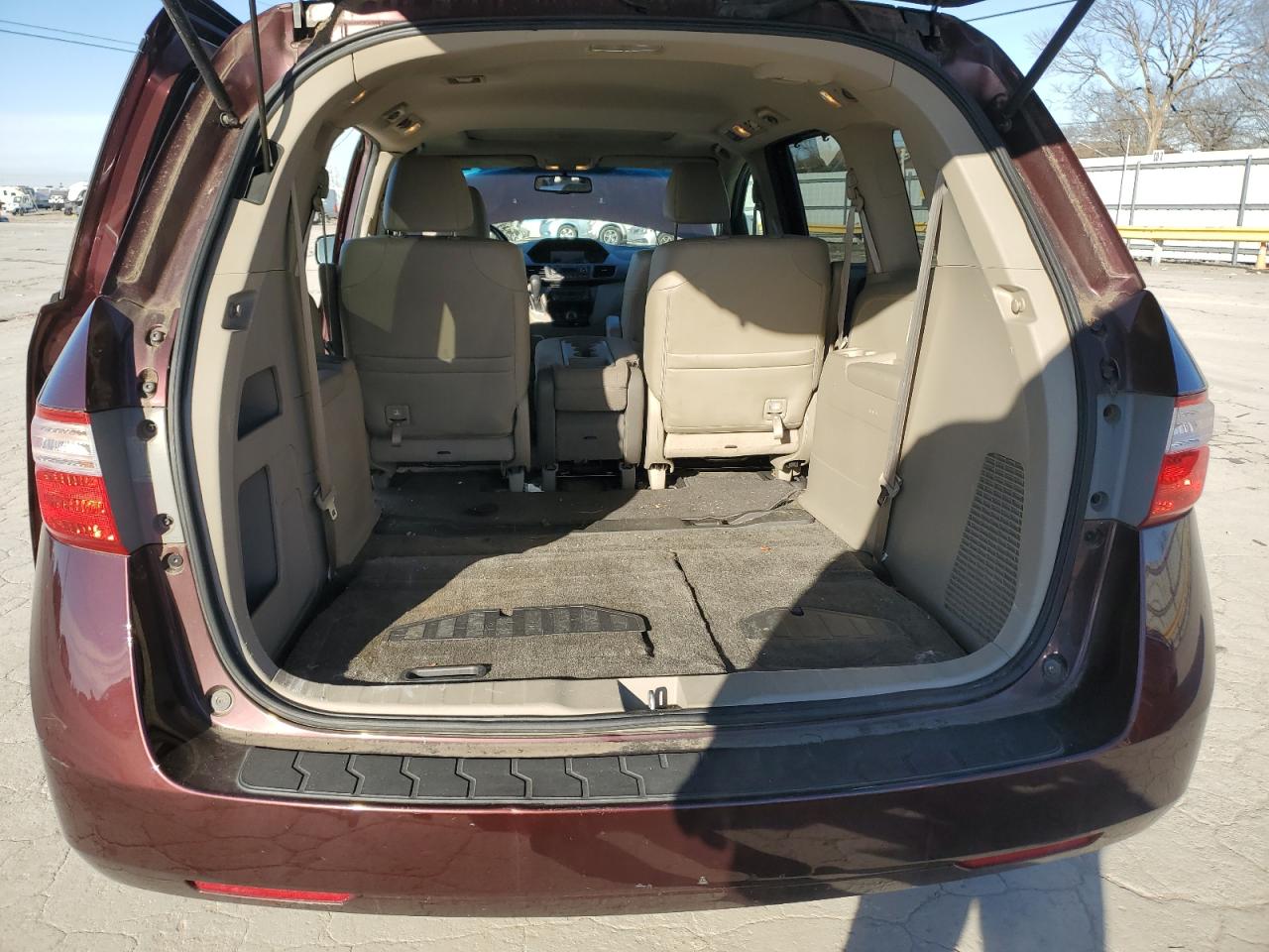 2012 Honda Odyssey VIN 5FNRL5H64CB052242 Copart auction photo, front end / side damage thumbnail 6