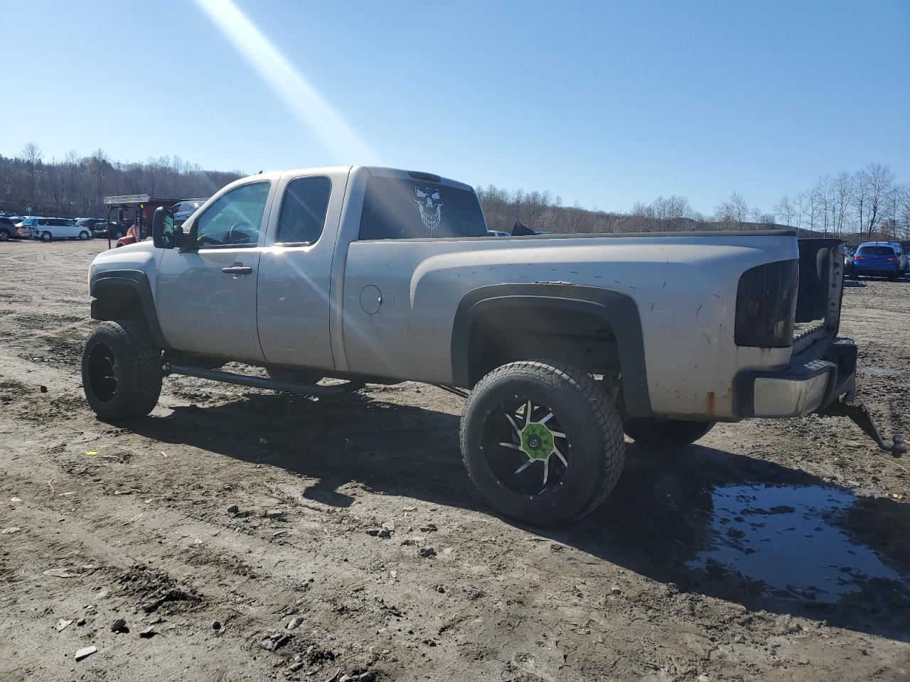 2008 Chevrolet Silverado VIN 1GCEK19J08E157317 Copart auction photo, front end / rear end damage thumbnail 2