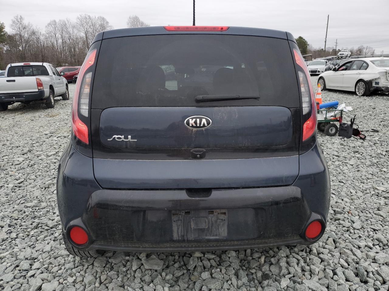 2016 KIA Soul VIN KNDJP3A52G7240485 Copart auction photo, front end / side damage thumbnail 6