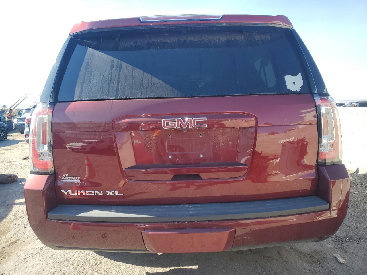 2019 GMC Yukon VIN 1GKS2GKC2KR346167 Copart auction photo, water/flood damage thumbnail 6