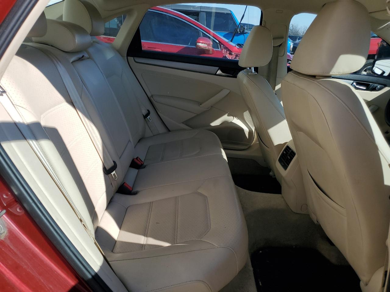 2015 Volkswagen Passat VIN 1VWBV7A31FC046615 Copart auction photo, rear end damage thumbnail 10