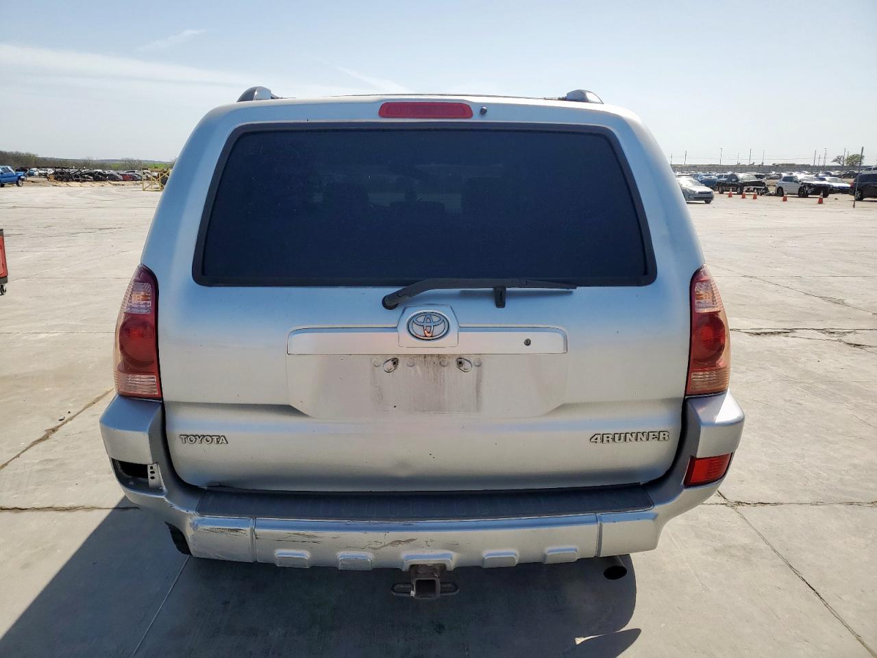 2005 Toyota 4Runner VIN JTEBU14R158042340 Copart auction photo, side / minor dent/scratches damage thumbnail 6