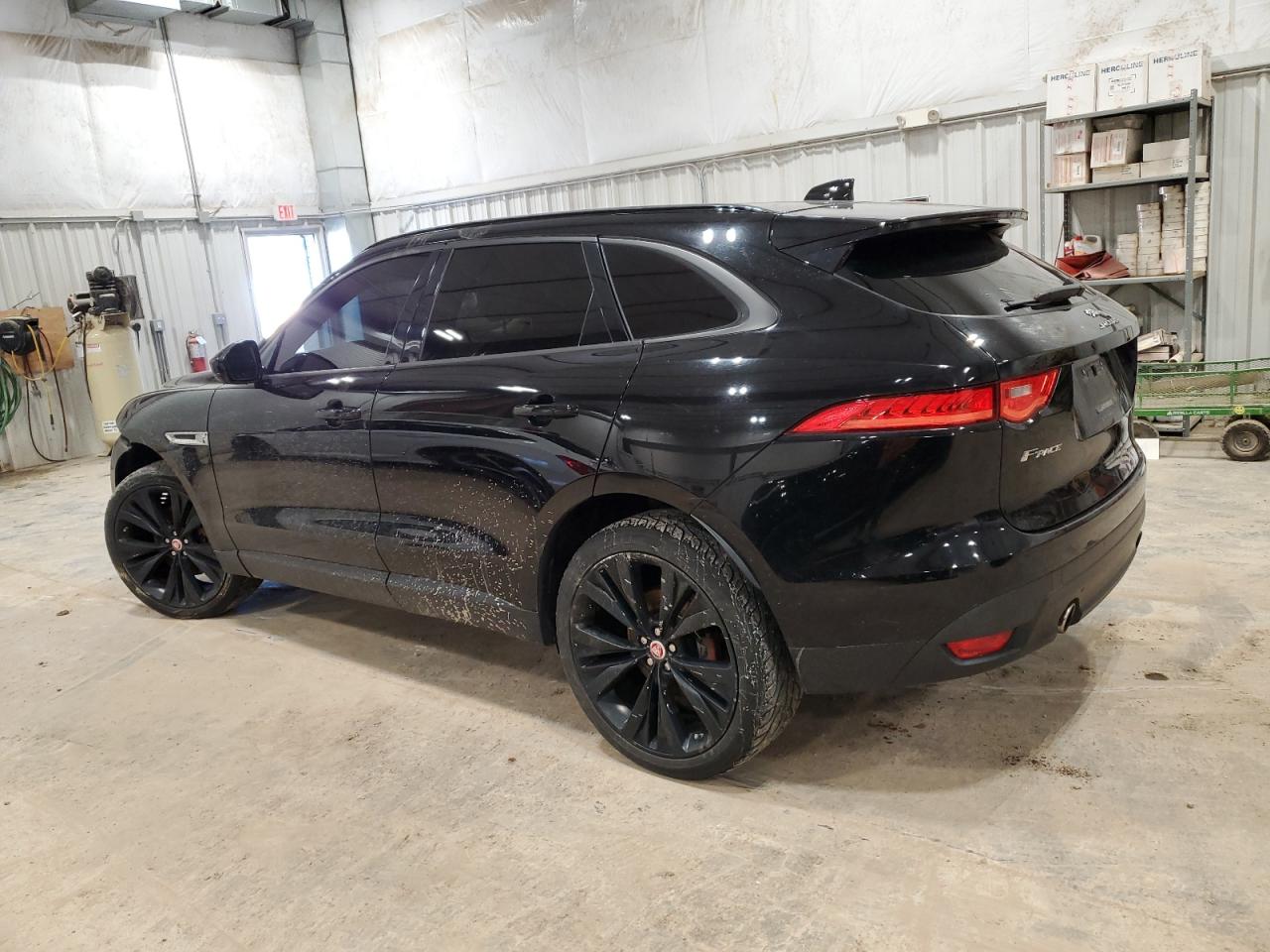 2017 Jaguar F-Pace VIN SADCJ2BV6HA076752 Copart auction photo, front end damage thumbnail 2