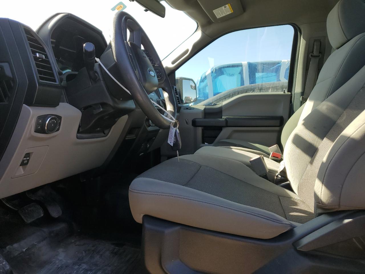 2018 Ford F-150 VIN 1FTMF1CB6JKC39609 Copart auction photo, rear end damage thumbnail 7