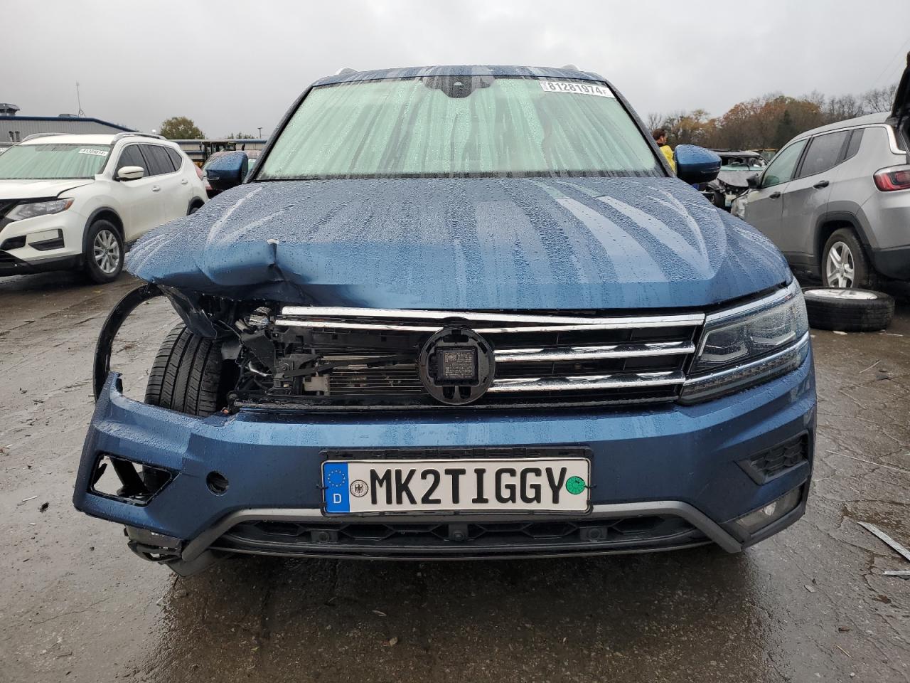 2019 Volkswagen Tiguan VIN 3VV4B7AX4KM078606 Copart auction photo, front end / side damage thumbnail 5