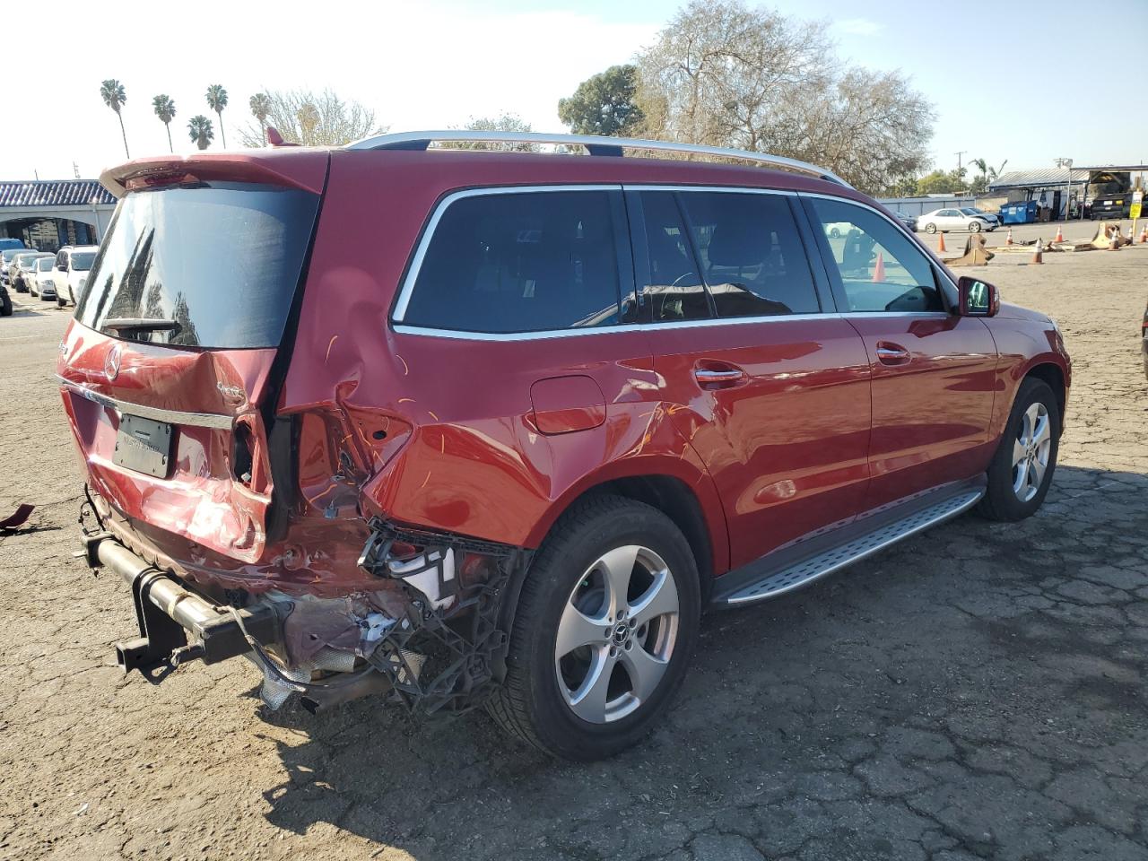 2017 Mercedes-Benz GLS-klasse VIN 4JGDF6EE0HA924818 Copart auction photo, rear end / front end damage thumbnail 3
