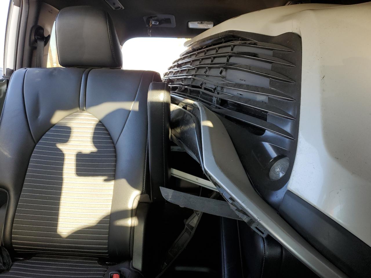 2021 Toyota Highlander VIN 5TDJZRAH0MS063136 Copart auction photo, all over / minor dent/scratches damage thumbnail 10