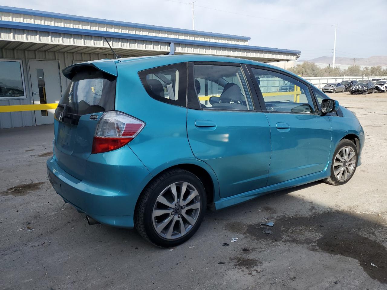 2013 Honda Fit VIN JHMGE8H66DC055336 Copart auction photo, front end damage thumbnail 3