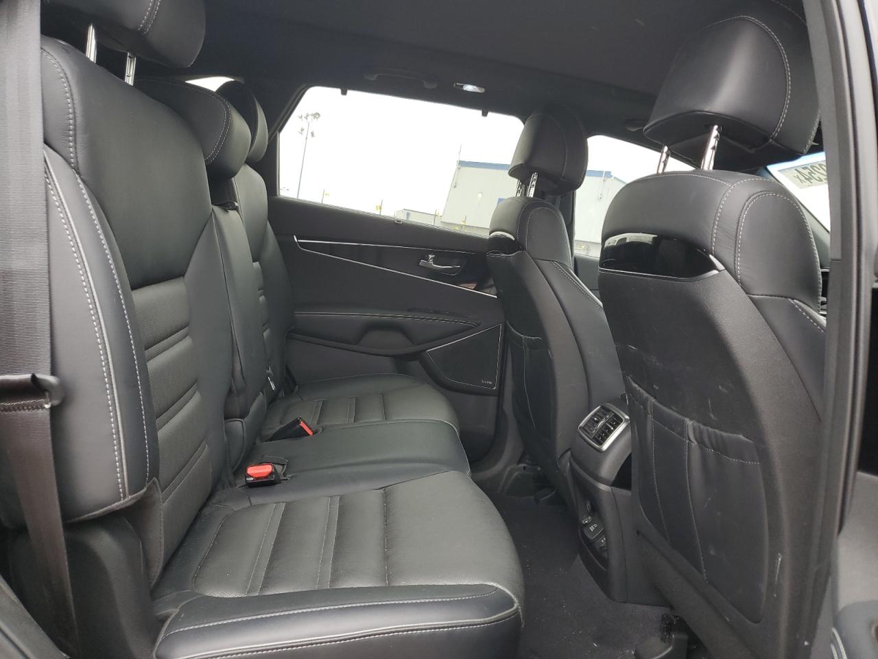 2017 KIA Sorento VIN 5XYPKDA57HG243661 Copart auction photo, front end / side damage thumbnail 11