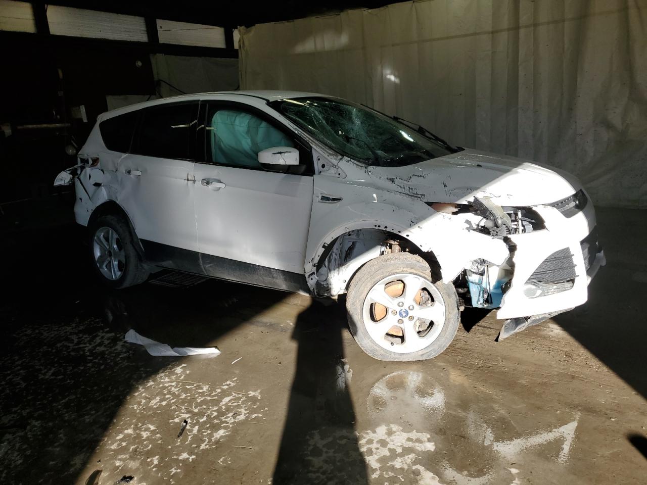 2014 Ford Escape VIN 1FMCU9GX9EUC26686 Copart auction photo, front end / side damage thumbnail 4