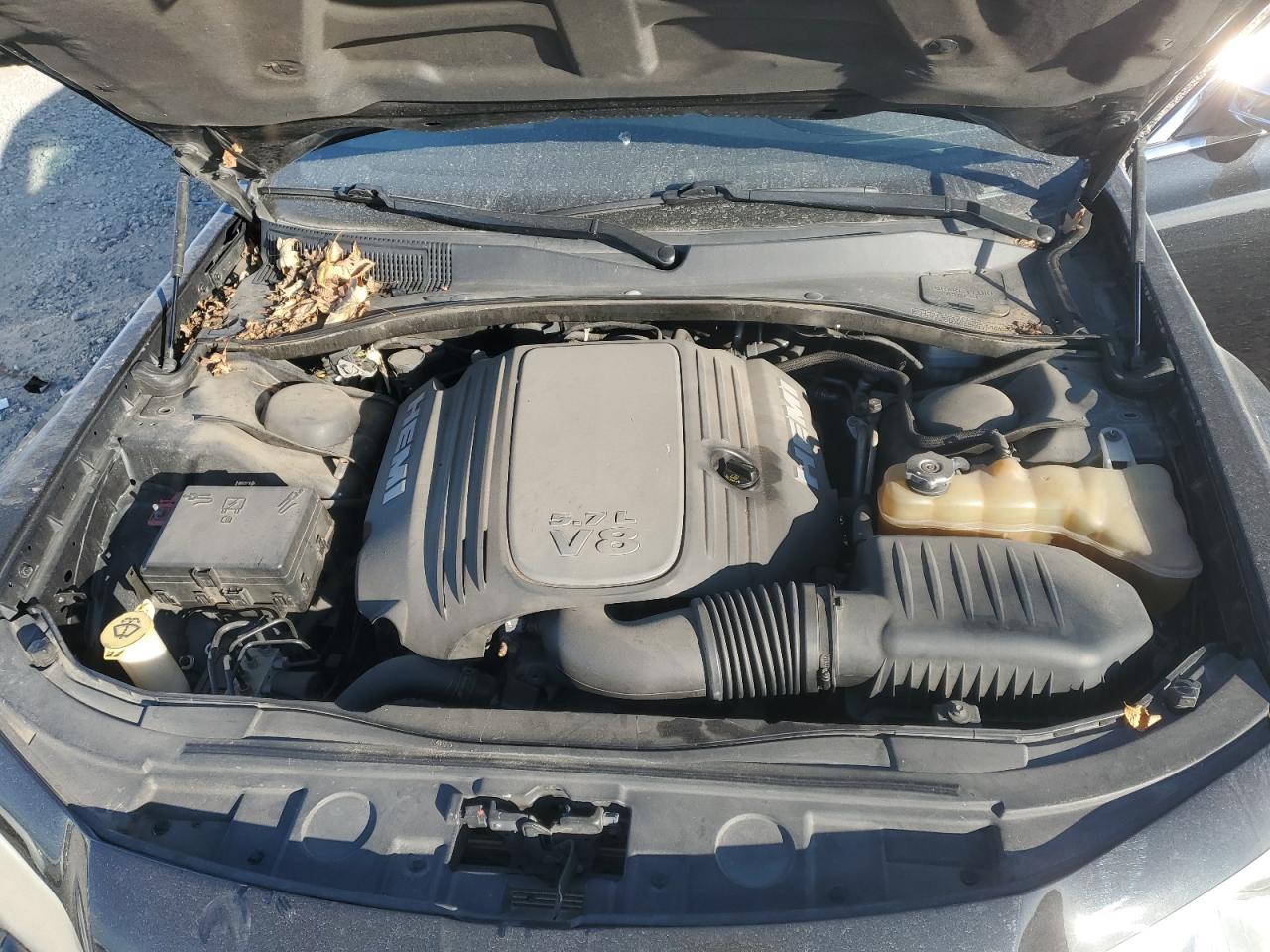 2011 Chrysler 300 VIN 2C3CA6CT7BH563603 Copart auction photo, all over / minor dent/scratches damage thumbnail 11