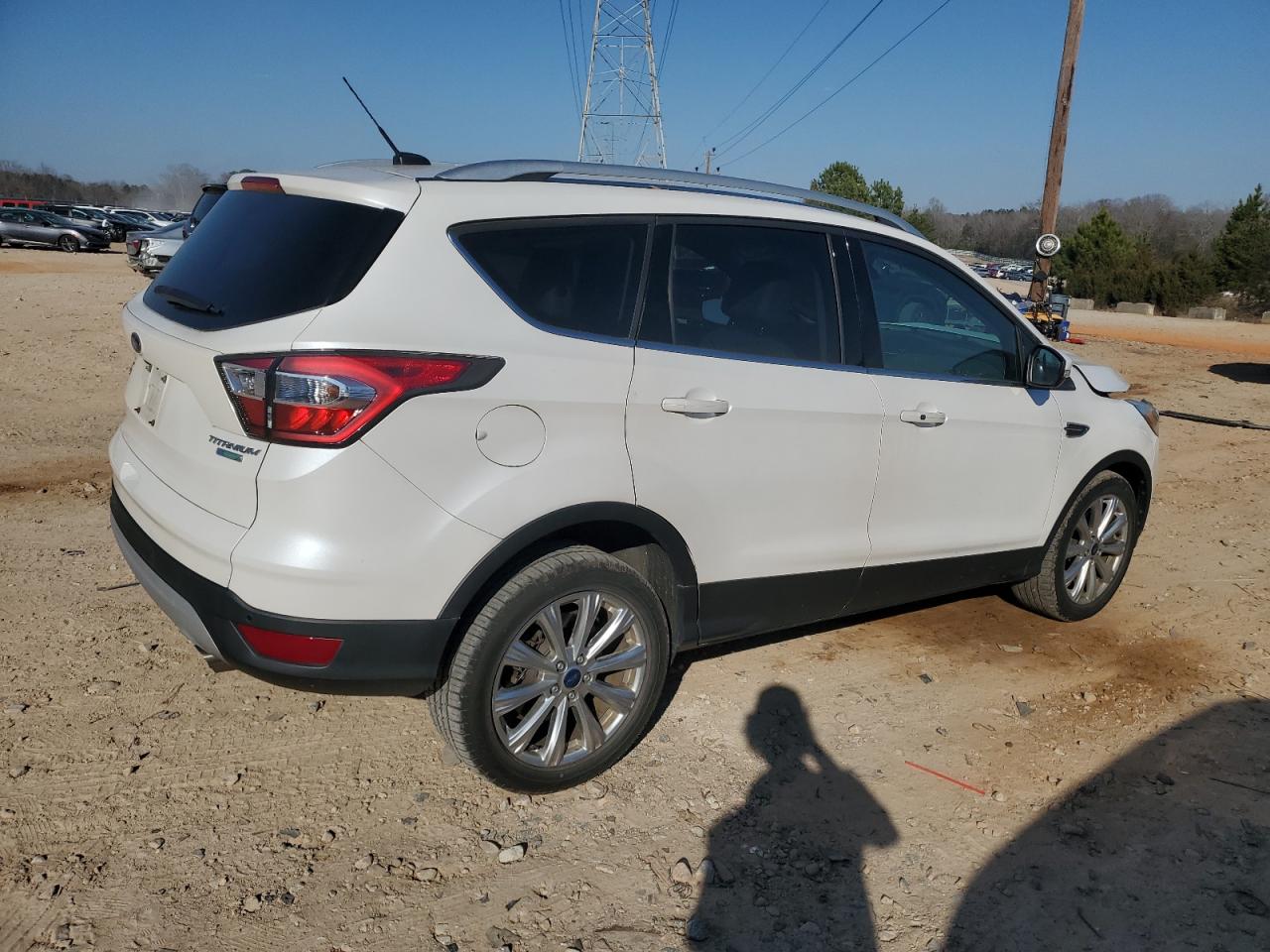 2017 Ford Escape VIN 1FMCU0JD3HUB19406 Copart auction photo, front end damage thumbnail 3