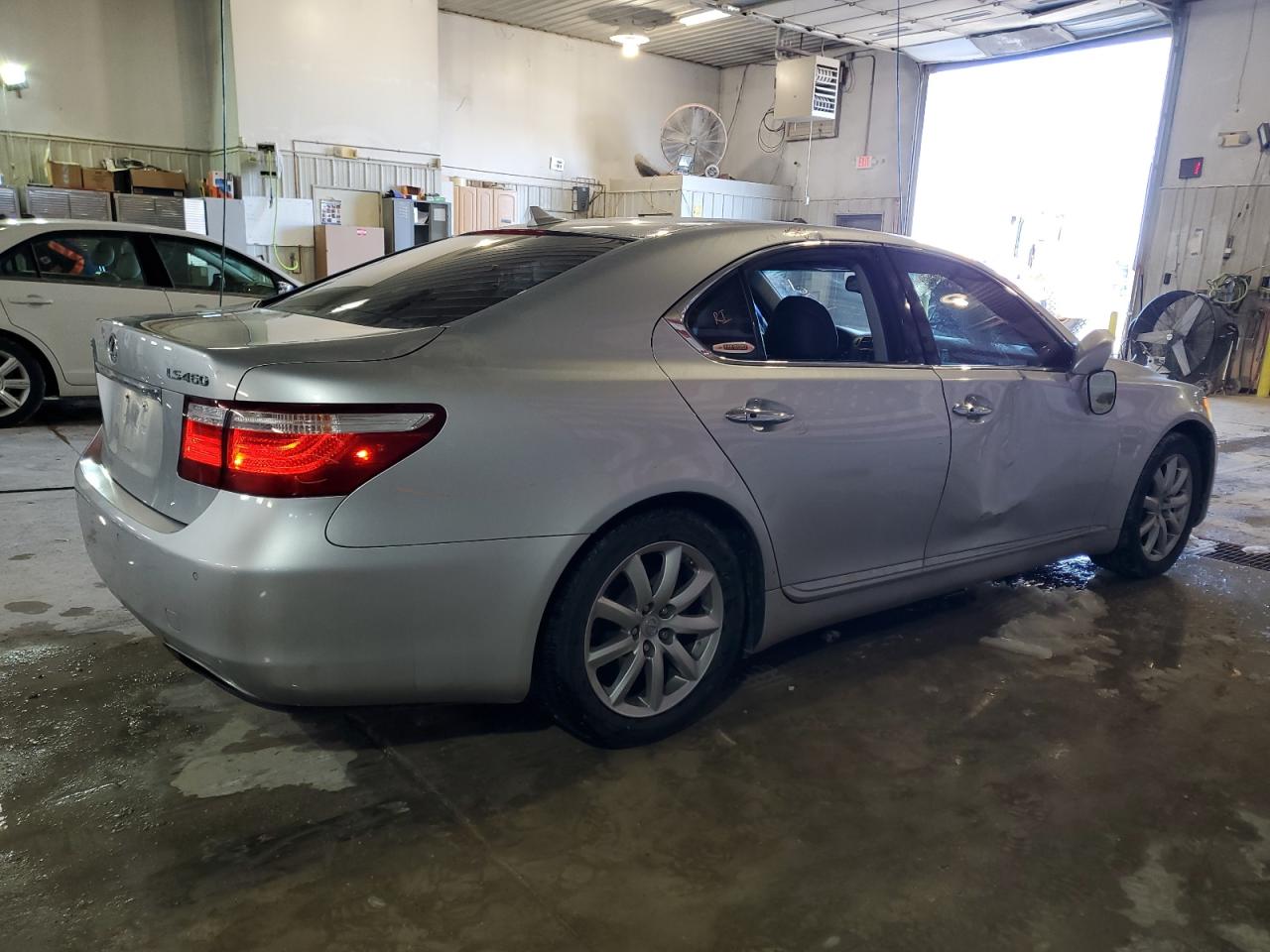 2009 Lexus LS VIN JTHBL46F395086082 Copart auction photo, side damage thumbnail 3