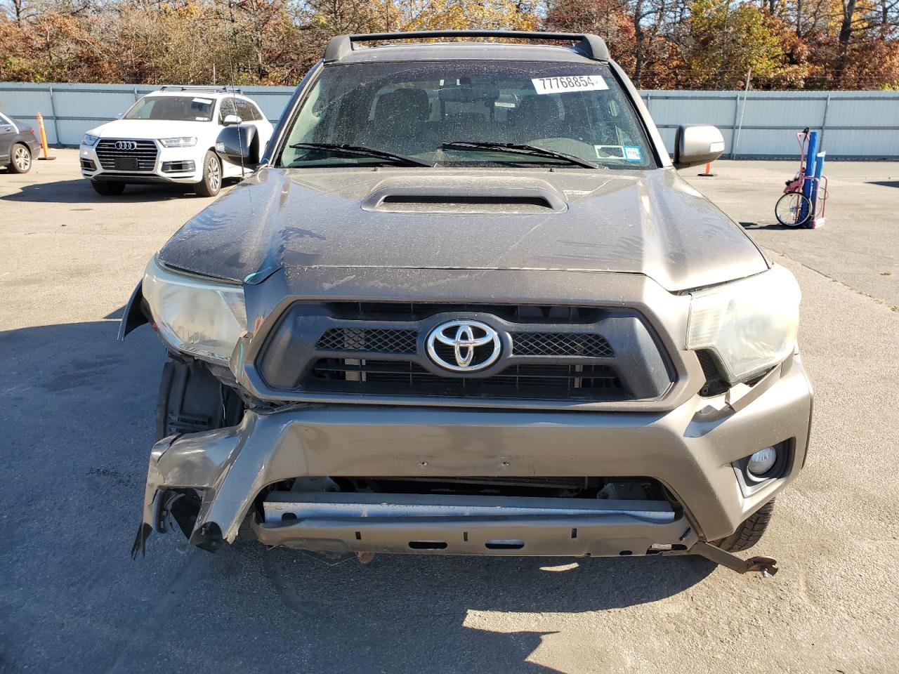 2013 Toyota Tacoma VIN 5TFLU4EN4DX063239 Copart auction photo, front end / minor dent/scratches damage thumbnail 5