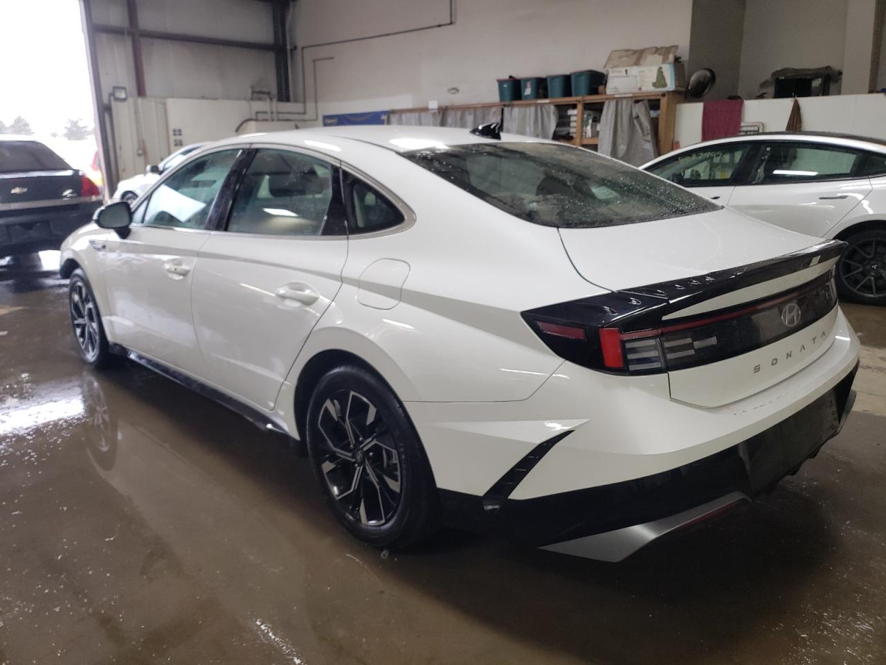 2024 Hyundai Sonata VIN KMHL64JA8RA354846 Copart auction photo, front end damage thumbnail 2