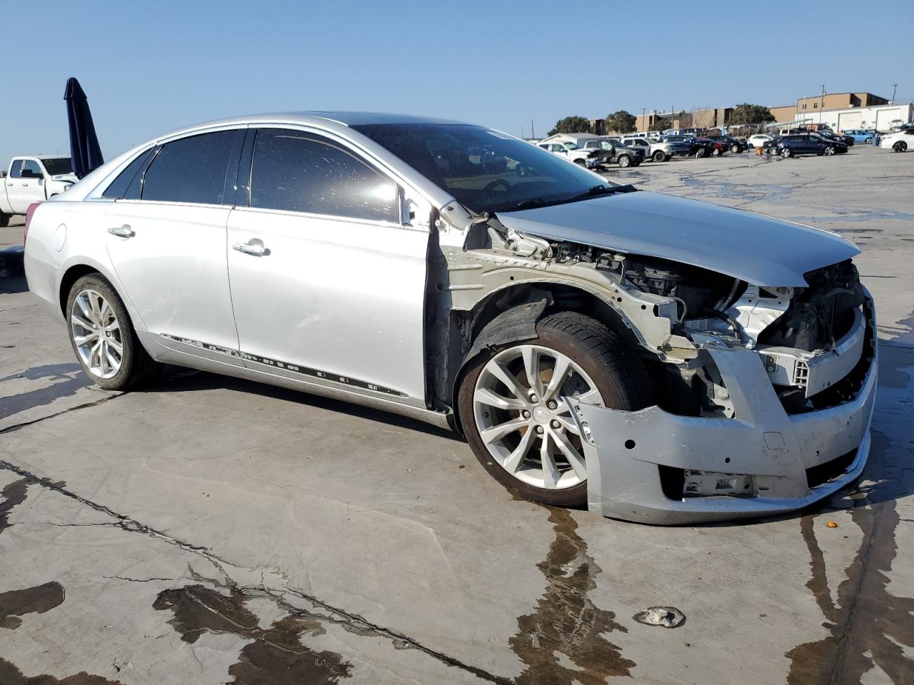 2017 Cadillac XTS VIN 2G61M5S32H9128158 Copart auction photo, front end / minor dent/scratches damage thumbnail 4