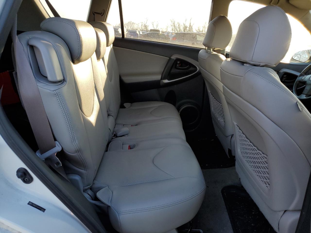 2007 Toyota RAV 4 VIN JTMBD31VX75103562 Copart auction photo, front end damage thumbnail 11
