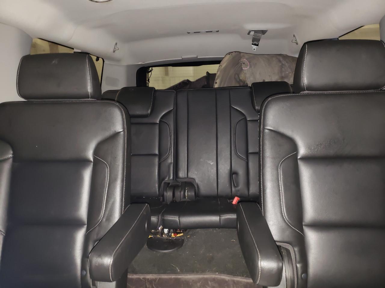 2018 Chevrolet Suburban VIN 1GNSKHKCXJR375438 Copart auction photo, front end damage thumbnail 10
