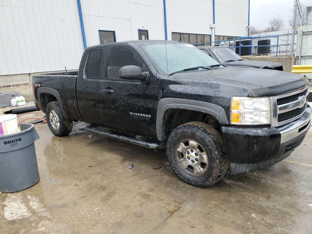 2010 Chevrolet Silverado VIN 1GCSKSE39AZ197054 Copart auction photo, all over damage thumbnail 4