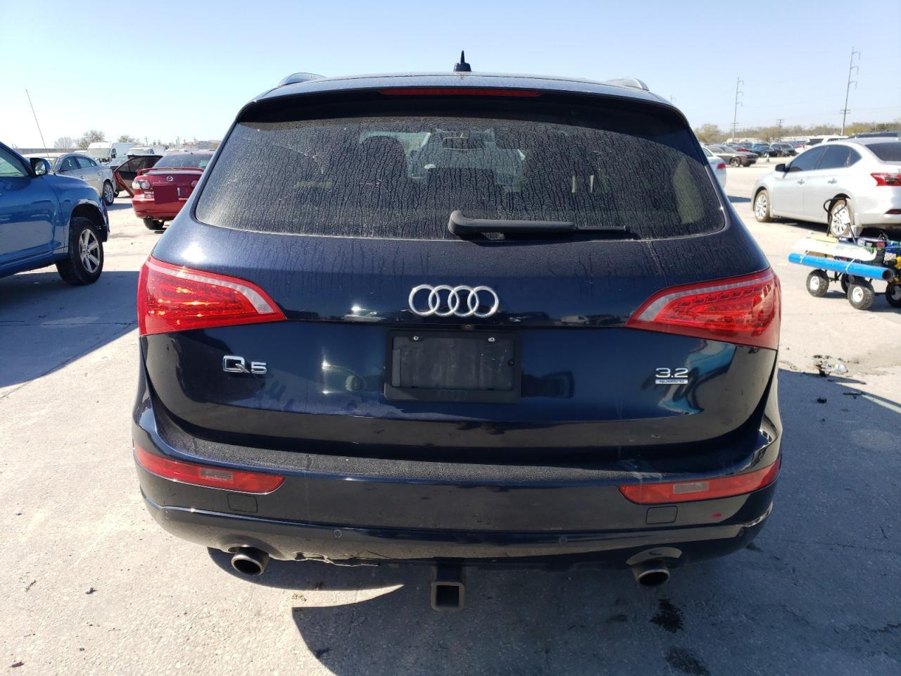 2010 Audi Q5 VIN WA1LKAFP7AA068965 Copart auction photo, side / front end damage thumbnail 6