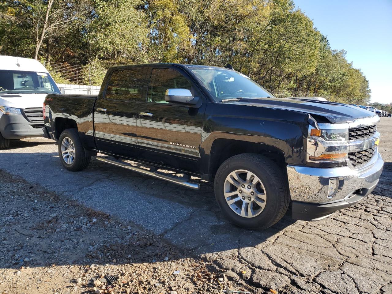 2018 Chevrolet Silverado VIN 3GCUKREC9JG459849 Copart auction photo, front end damage thumbnail 4