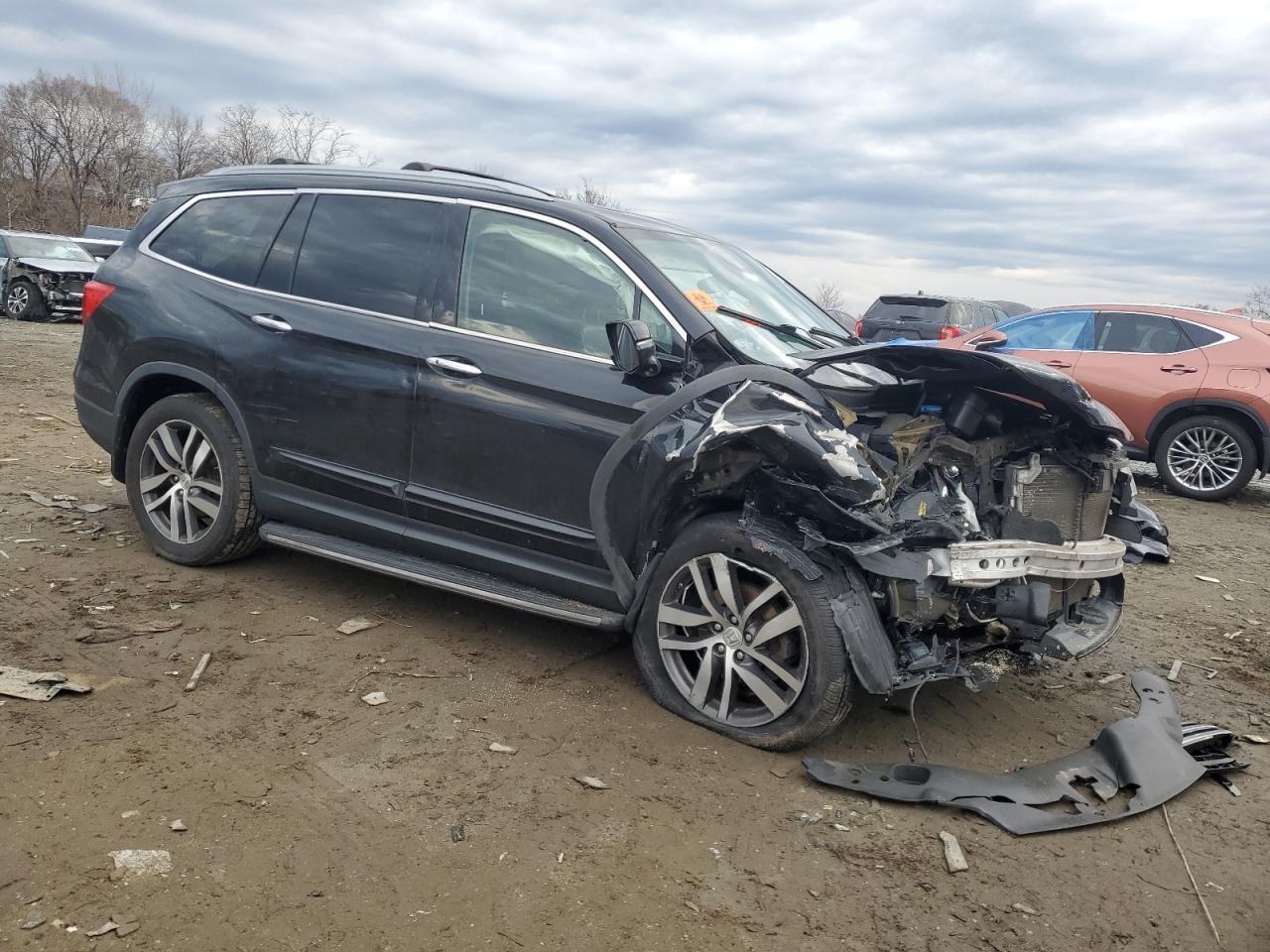 2016 Honda Pilot VIN 5FNYF6H92GB004411 Copart auction photo, front end / minor dent/scratches damage thumbnail 4