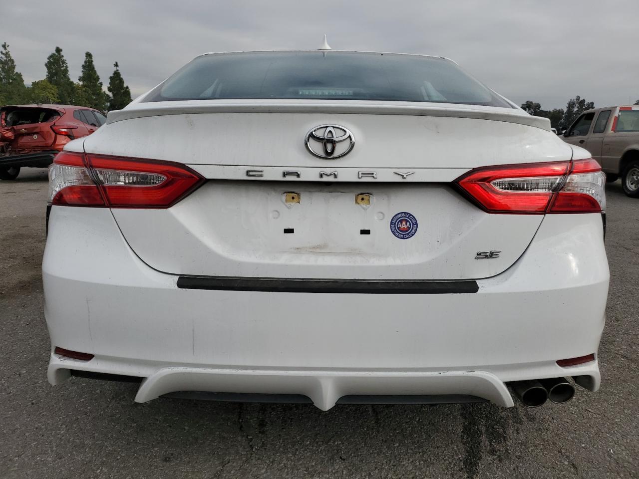 2020 Toyota Camry VIN 4T1G11AK5LU354736 Copart auction photo, front end / side damage thumbnail 6