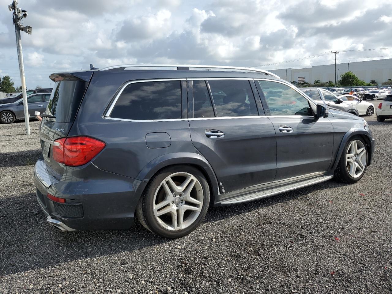 2015 Mercedes-Benz GL-klasse VIN 4JGDF7DE9FA472632 Copart auction photo, water/flood damage thumbnail 3