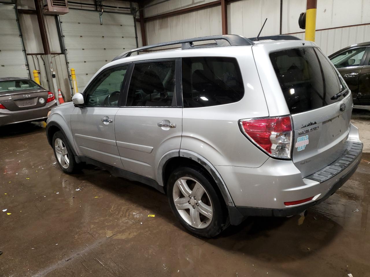 2009 Subaru Forester VIN JF2SH64669H746312 Copart auction photo, side damage thumbnail 2