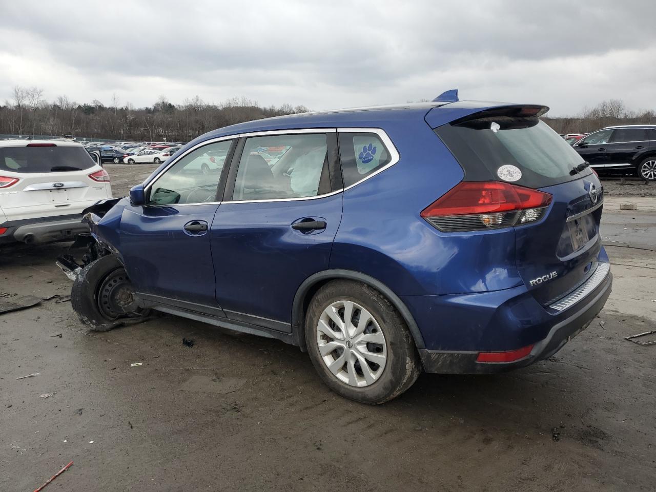 2018 Nissan Rogue VIN KNMAT2MV9JP562890 Copart auction photo, side / front end damage thumbnail 2