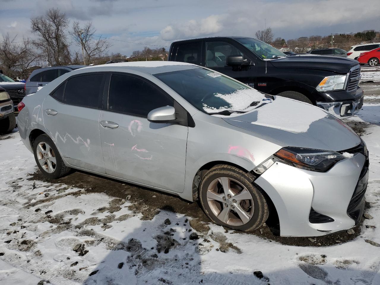 2017 Toyota Corolla VIN 2T1BURHE6HC907211 Copart auction photo, front end / minor dent/scratches damage thumbnail 4