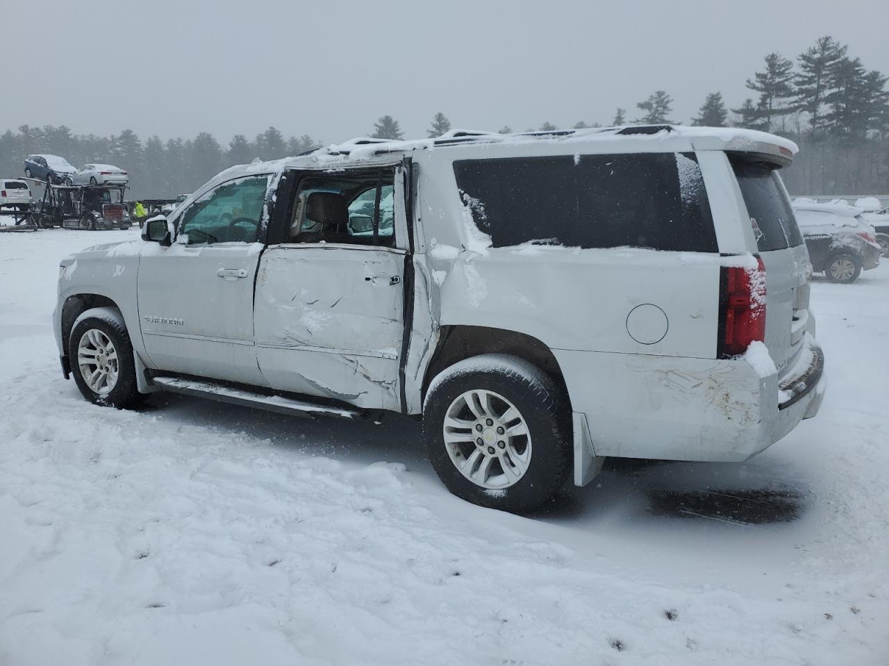 2016 Chevrolet Suburban VIN 1GNSKHKC8GR181550 Copart auction photo, side / all over damage thumbnail 2