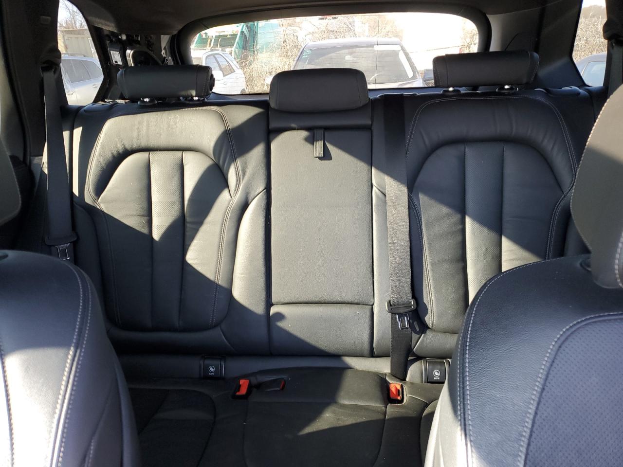 2019 BMW X5 VIN 5UXJU2C56KLN65381 Copart auction photo, water/flood / all over damage thumbnail 10