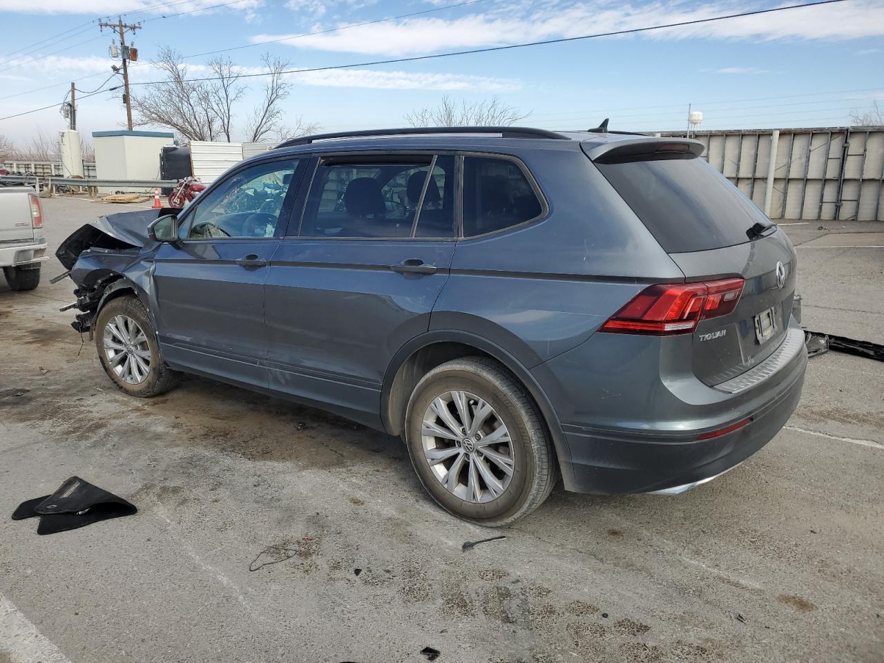 2020 Volkswagen Tiguan VIN 3VV1B7AX8LM053700 Copart auction photo, front end damage thumbnail 2