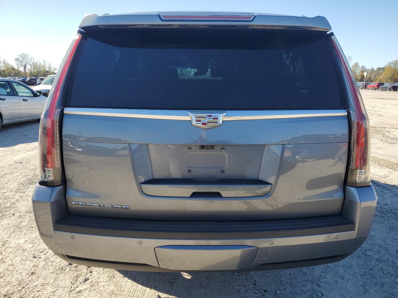 2019 Cadillac Escalade VIN 1GYS3KKJ7KR211397 Copart auction photo, front end / side damage thumbnail 6